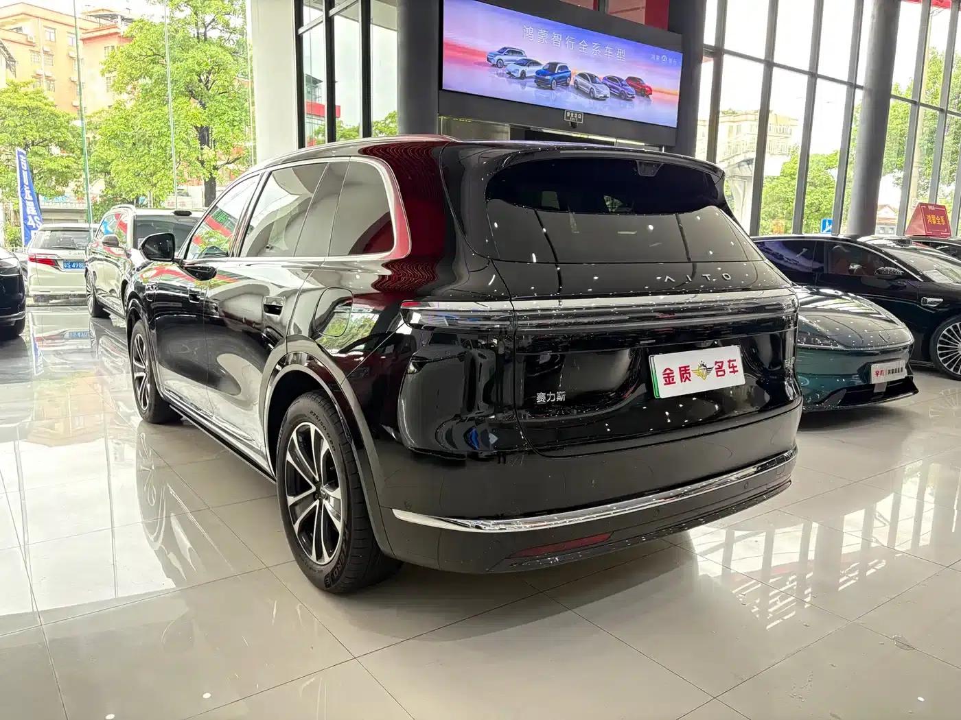 Wenjie M7 2026 Extended Range Ultra 4WD 6-Seater (192-line LiDAR) — миниатюра 15