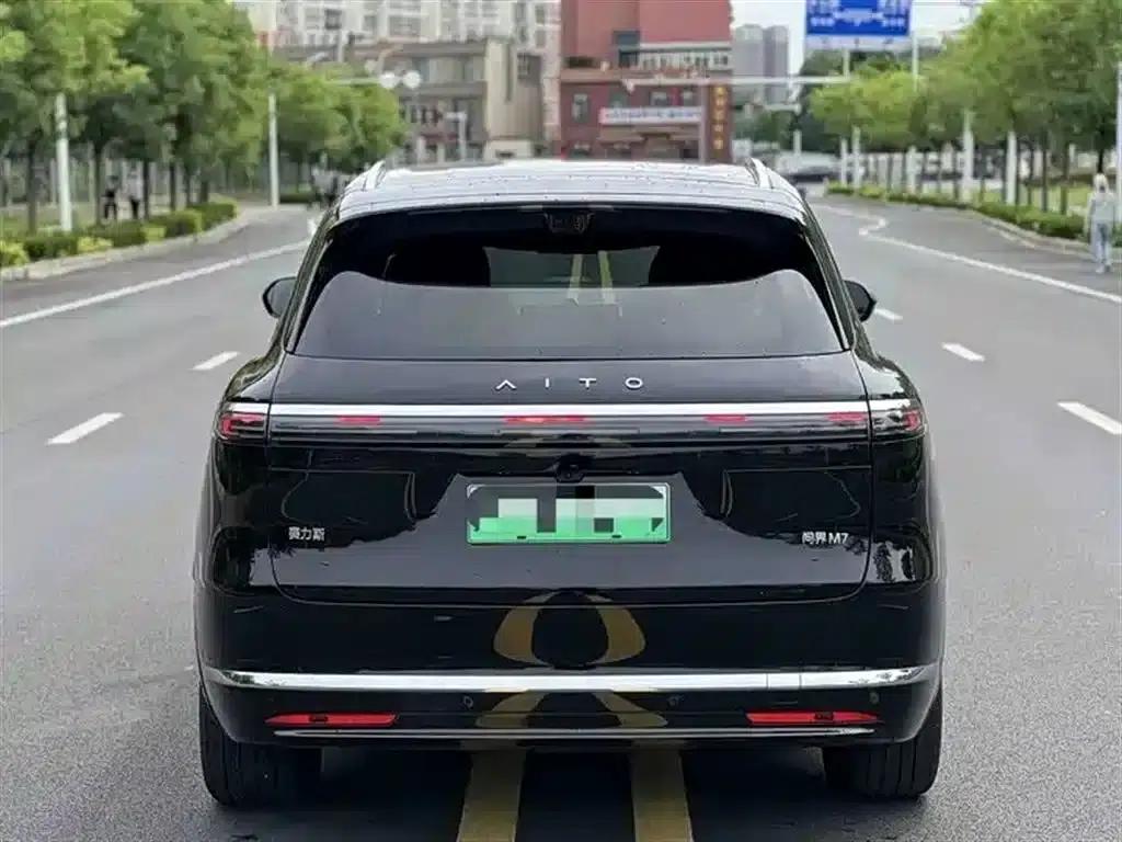 Wenjie M7 2026 Extended Range Max 4WD 6-Seater (192-line LiDAR) — миниатюра 8