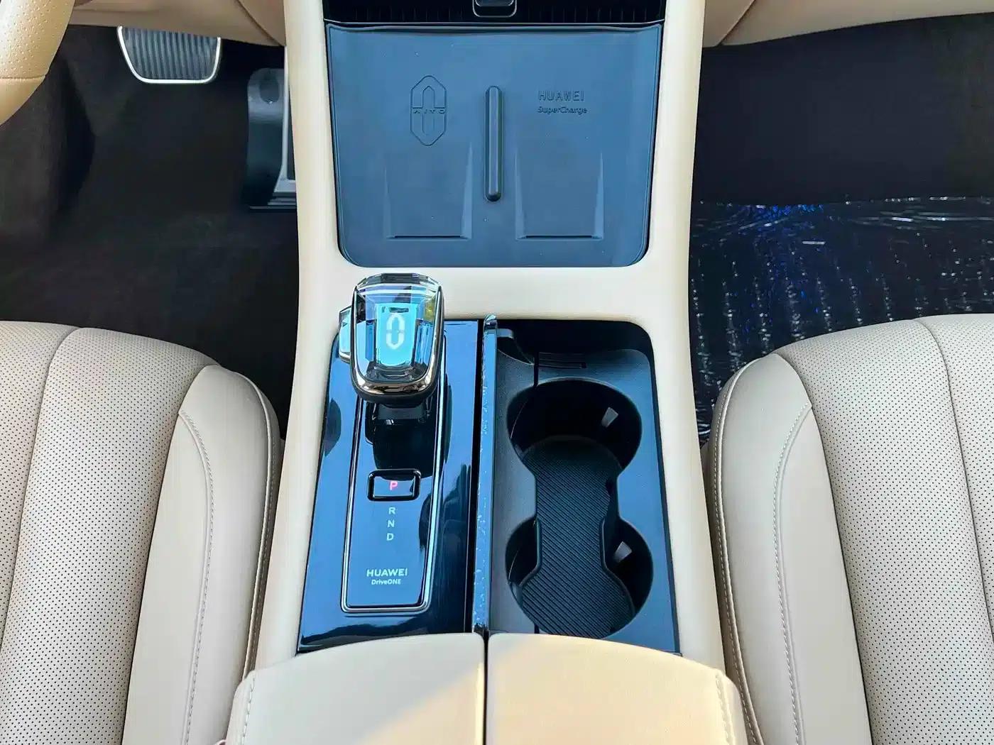 Wenjie M7 2024 1.5T Intelligent Driving 4WD Max Edition 5-seater — миниатюра 11