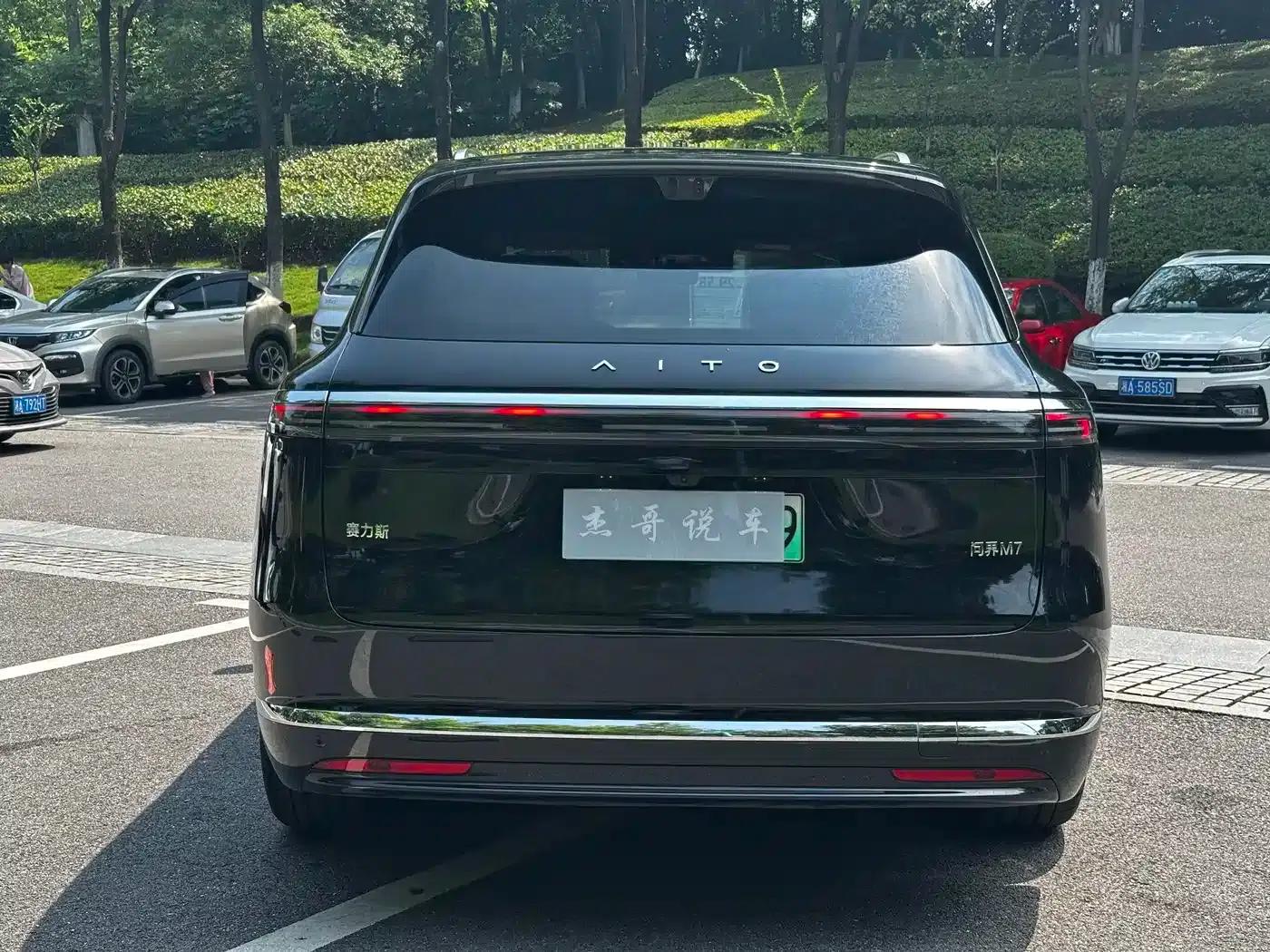 Wenjie M7 2026 Extended Range Ultra 4WD 5-Seater (192-line LiDAR) — миниатюра 6