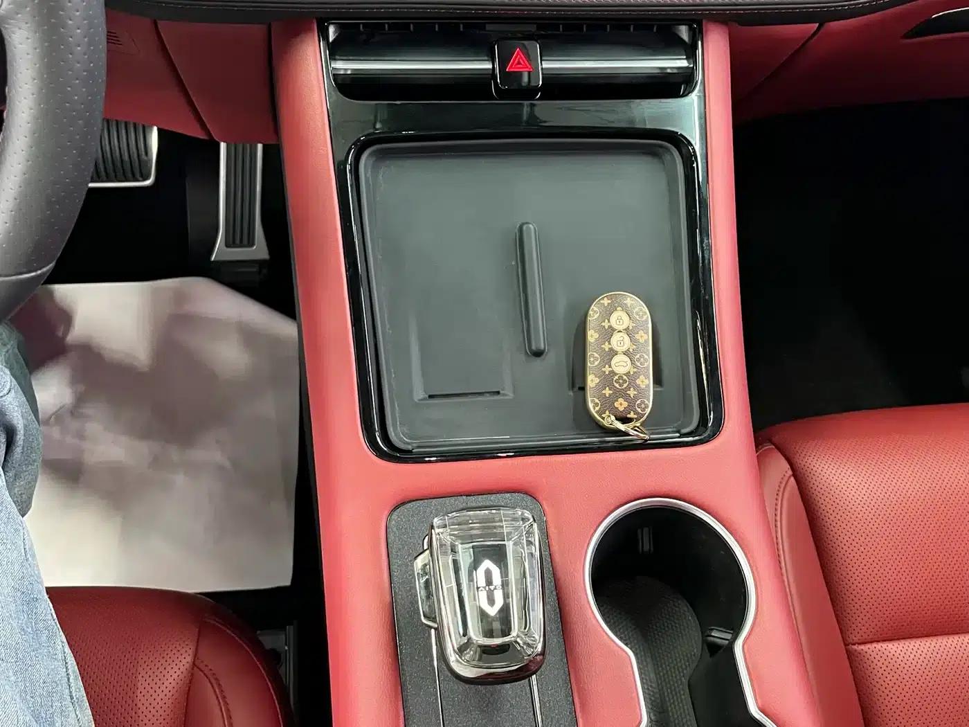 Wenjie M5 2024 Range Extended Max RS 4WD High-End Intelligent Driving Edition — миниатюра 12