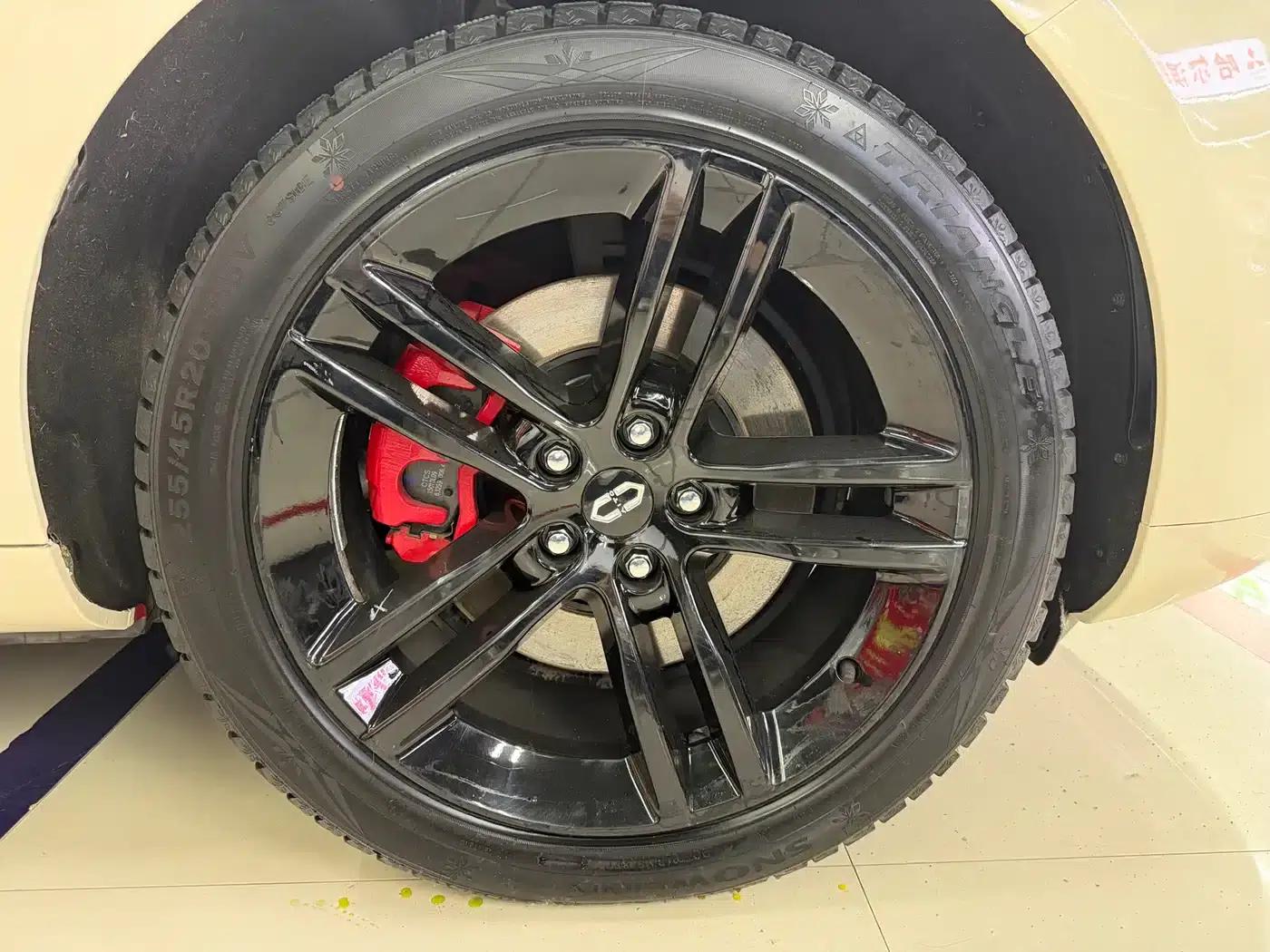 Wenjie M5 2024 Range Extended Max RS 4WD High-End Intelligent Driving Edition — миниатюра 18