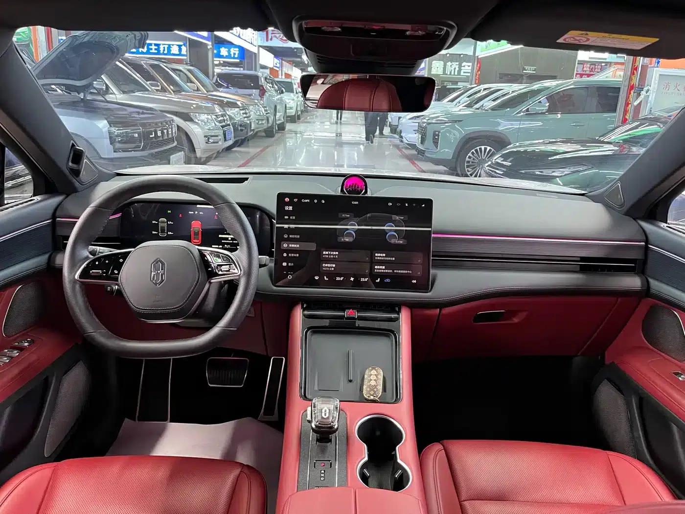 Wenjie M5 2024 Range Extended Max RS 4WD High-End Intelligent Driving Edition — миниатюра 9