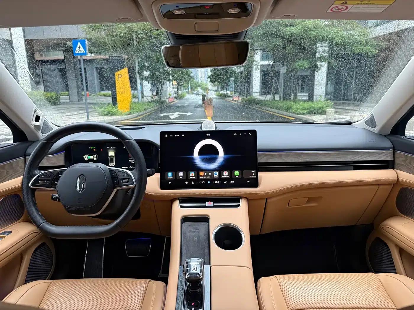 Wenjie M5 2023 Extended Range 4WD Intelligent Driving Edition — миниатюра 11