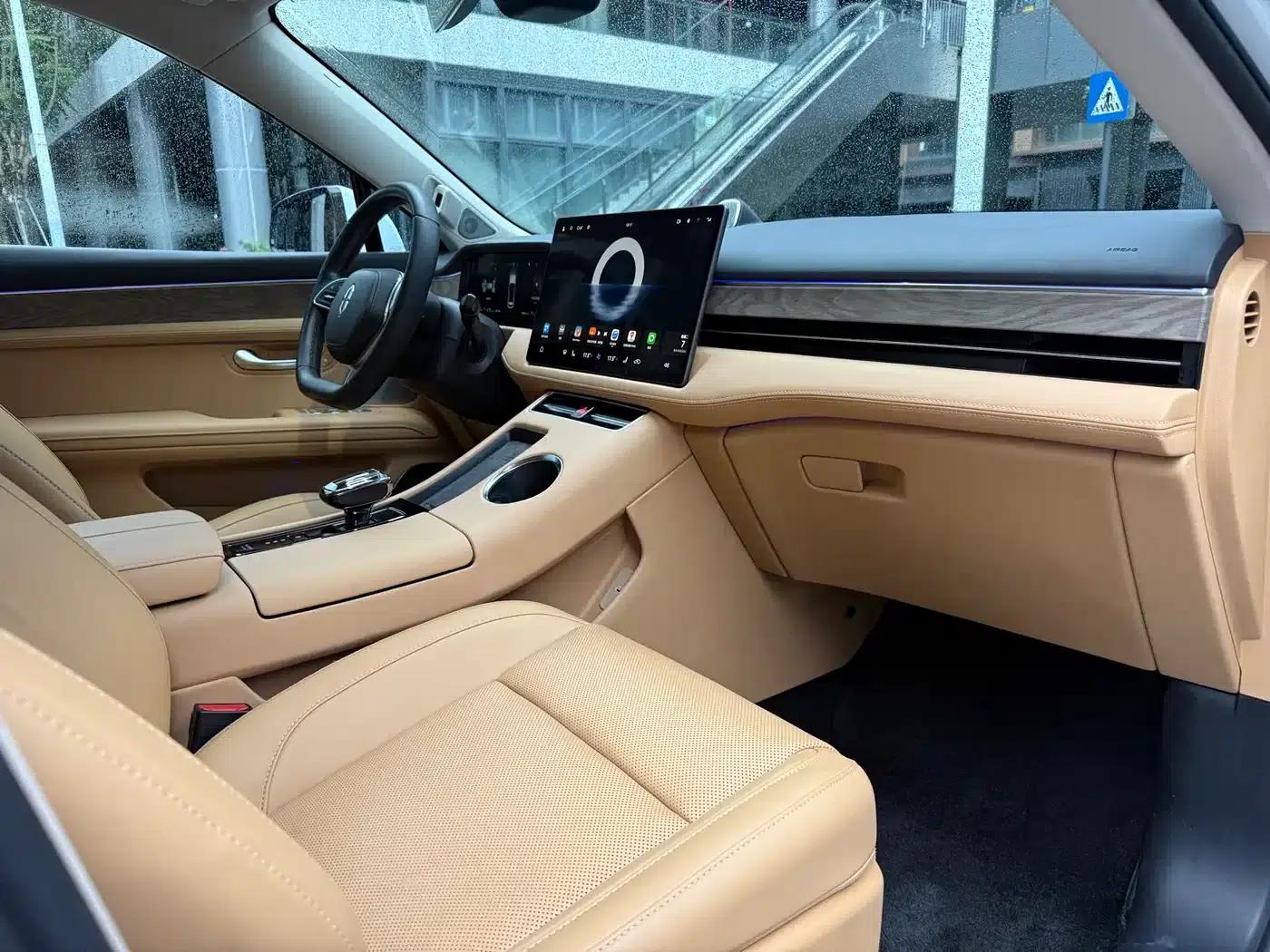 Wenjie M5 2023 Extended Range 4WD Intelligent Driving Edition — миниатюра 16