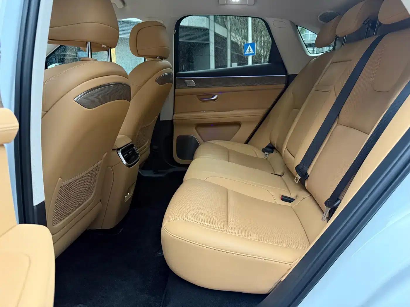 Wenjie M5 2023 Extended Range 4WD Intelligent Driving Edition — миниатюра 9
