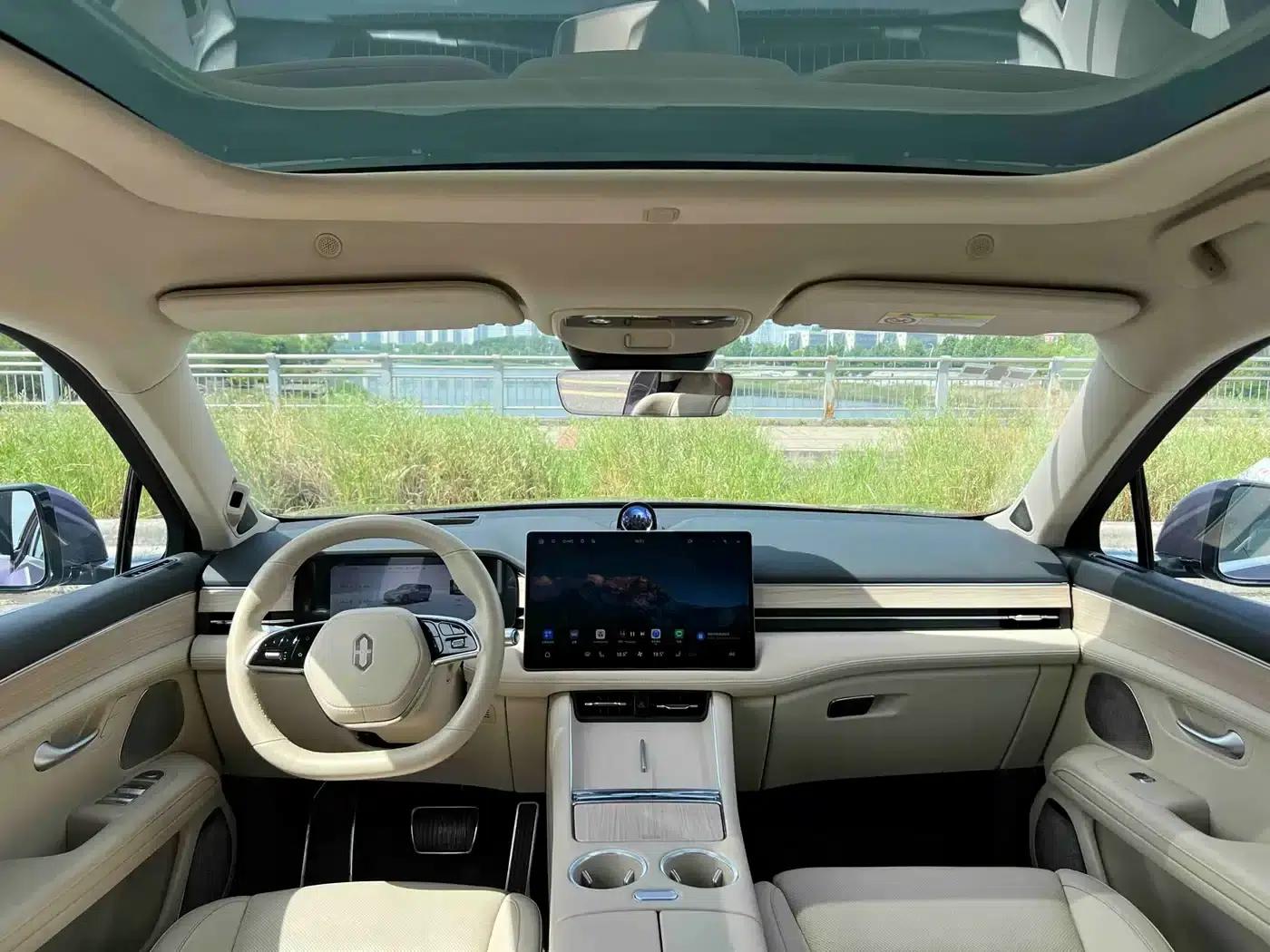 Wenjie M5 2025 Extended Range Ultra 4WD — миниатюра 5