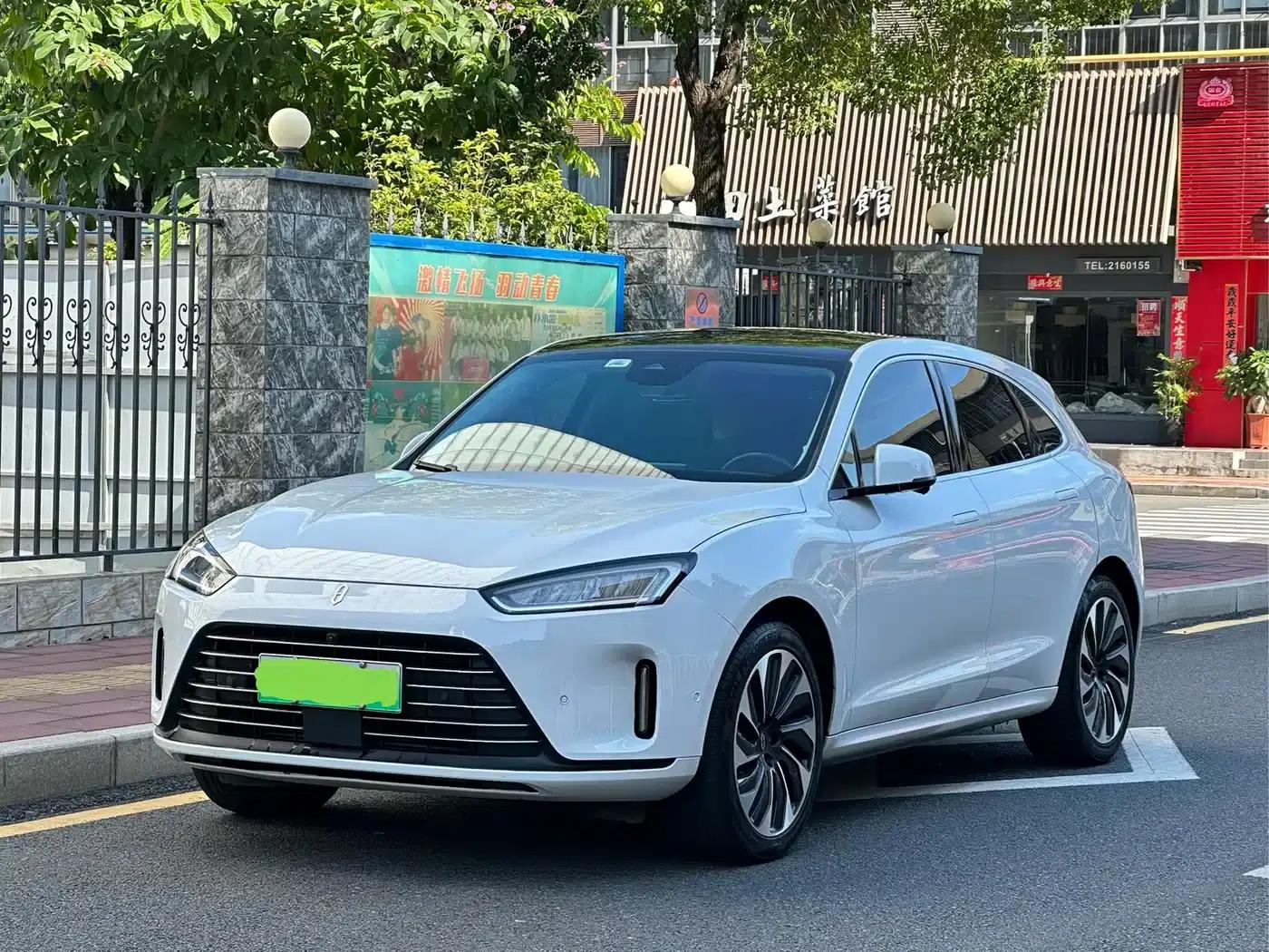 Wenjie M5 2022 Extended Range 4WD Flagship Edition — миниатюра 1