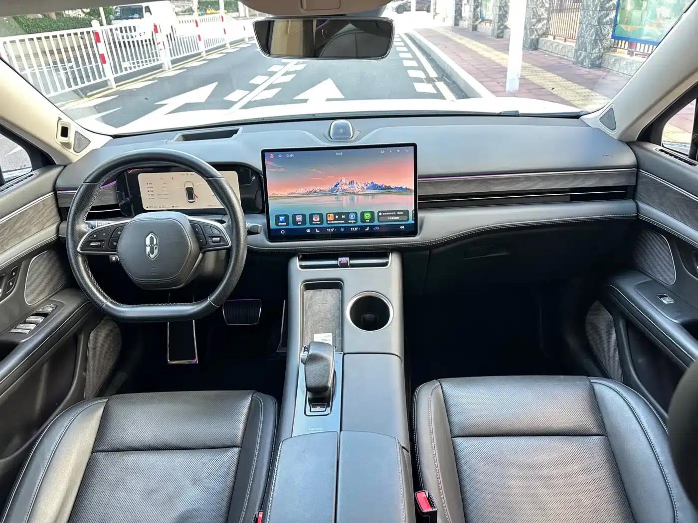 Wenjie M5 2022 Extended Range 4WD Flagship Edition — миниатюра 9