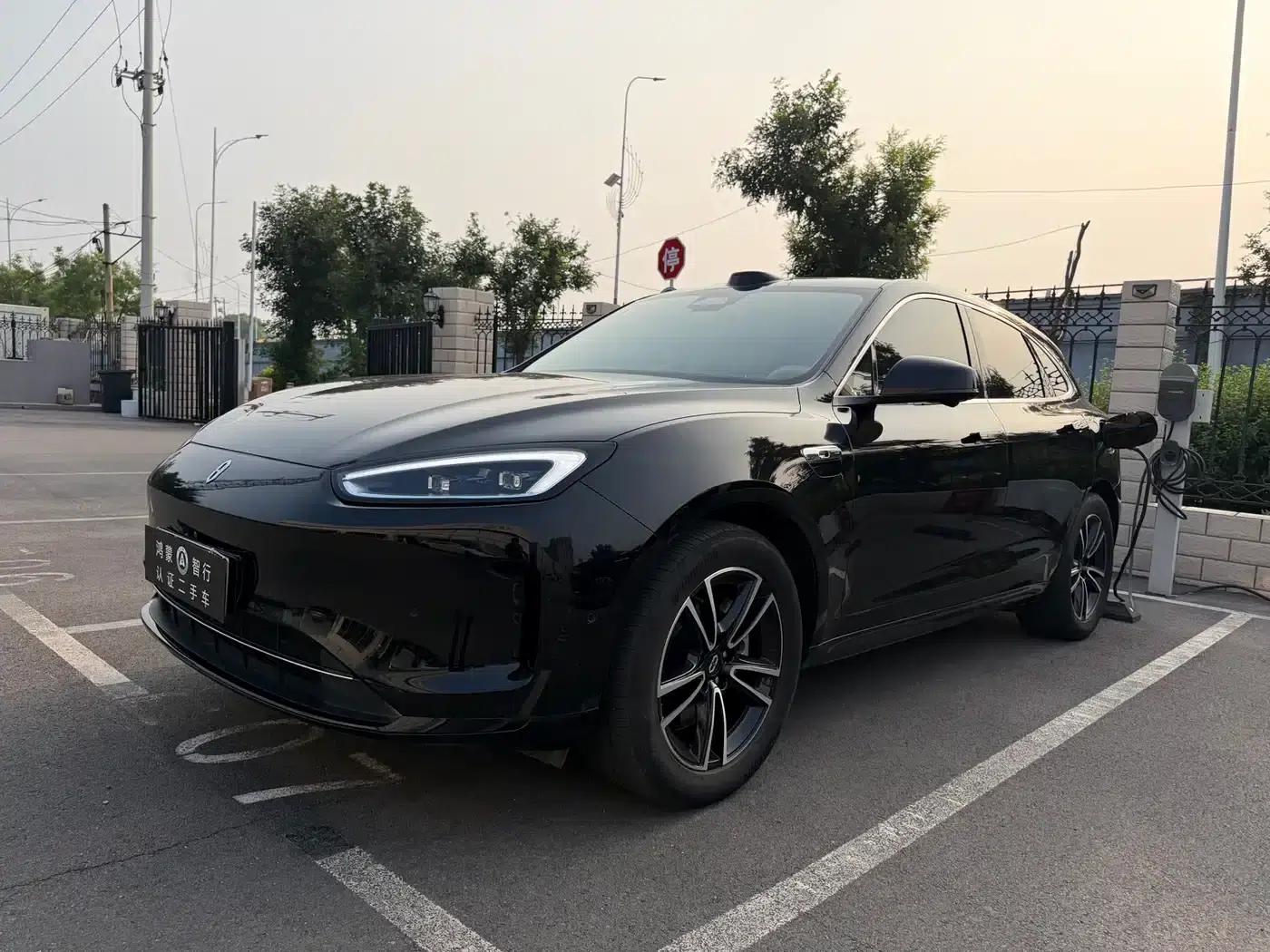 Wenjie M5 2024 Range Extended Max Rear-Wheel Drive High-End Intelligent Driving Edition — миниатюра 1