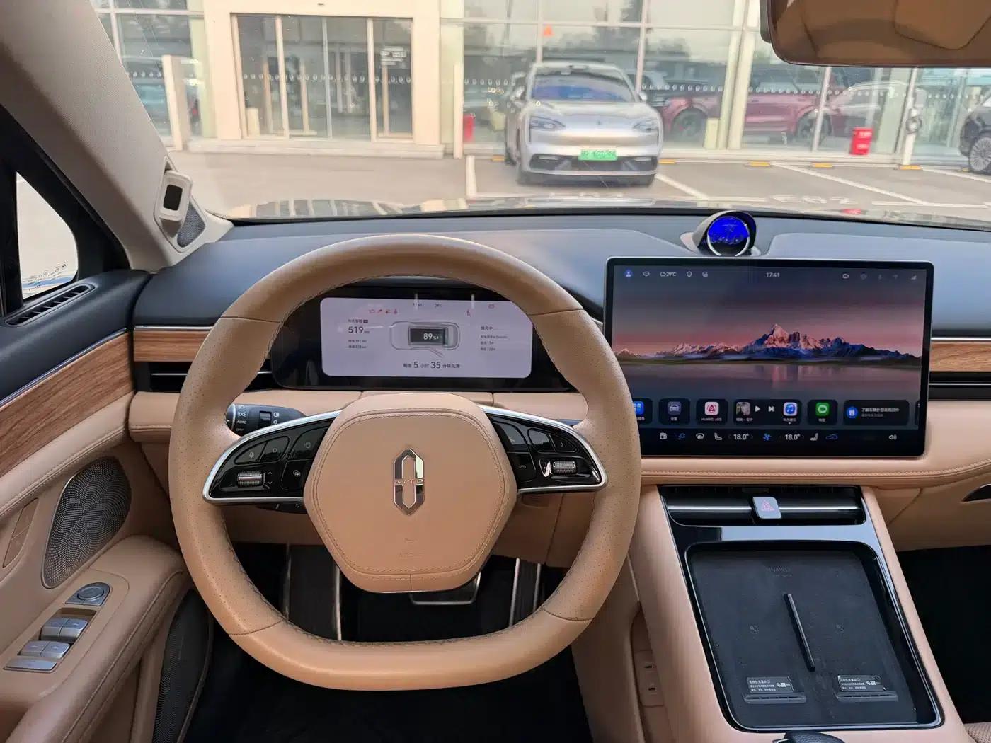 Wenjie M5 2024 Range Extended Max Rear-Wheel Drive High-End Intelligent Driving Edition — миниатюра 9