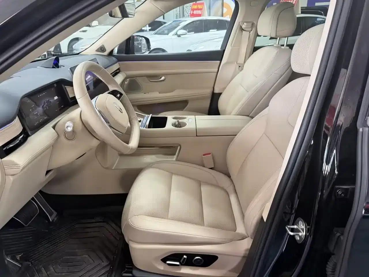 Wenjie M5 2025 Extended Range Ultra Rear-Wheel Drive Version — миниатюра 5