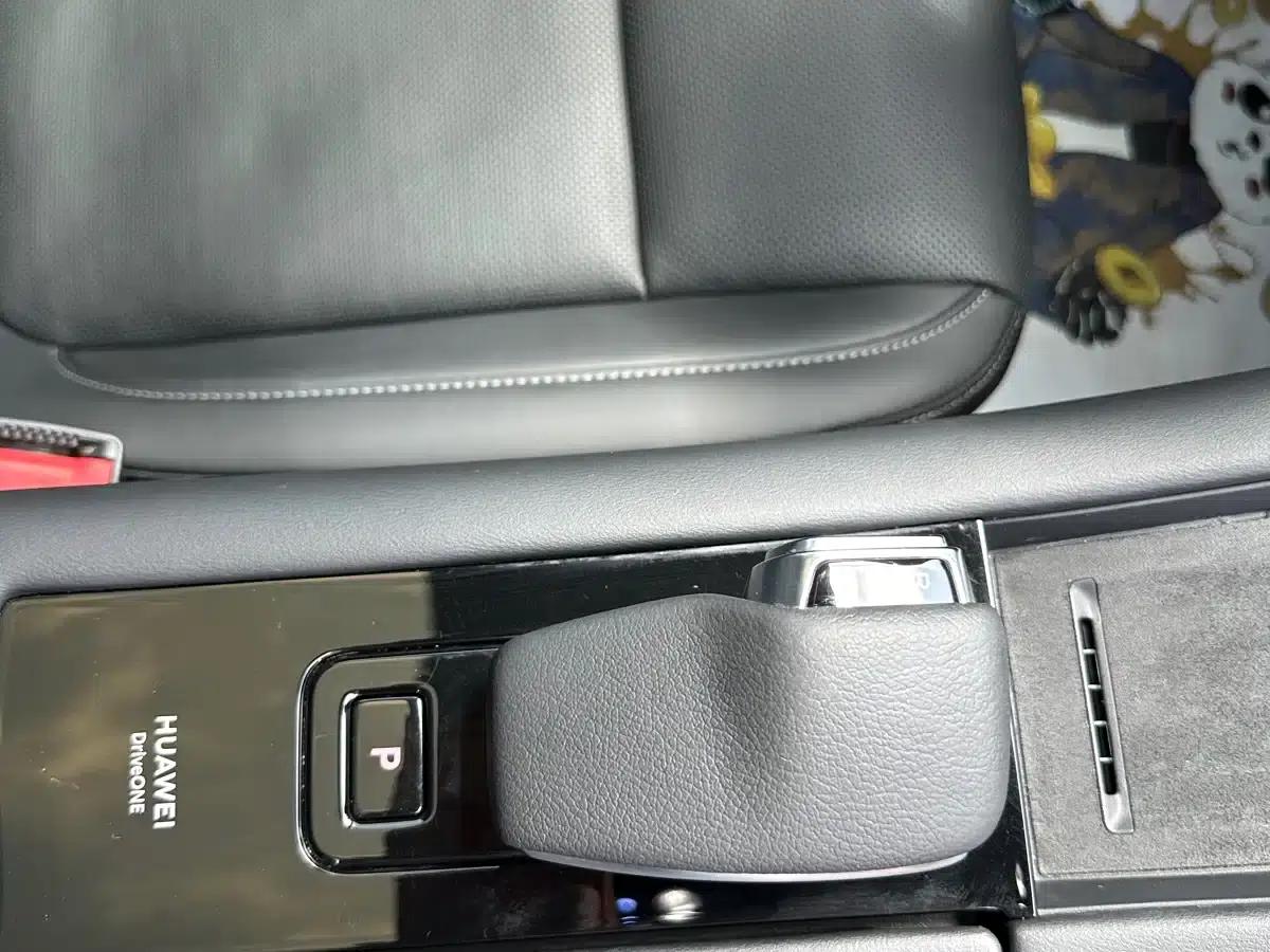 Wenjie M5 2022 Extended Range Rear-Wheel Drive Standard Edition — миниатюра 13