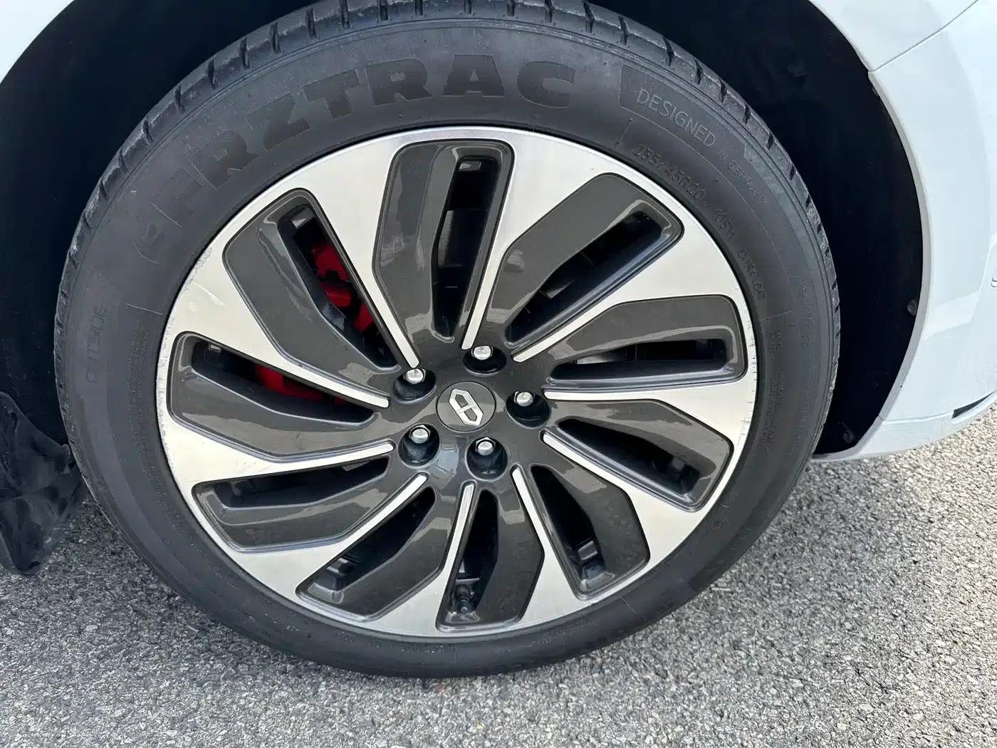Wenjie M5 2022 Extended Range Rear-Wheel Drive Standard Edition — миниатюра 16