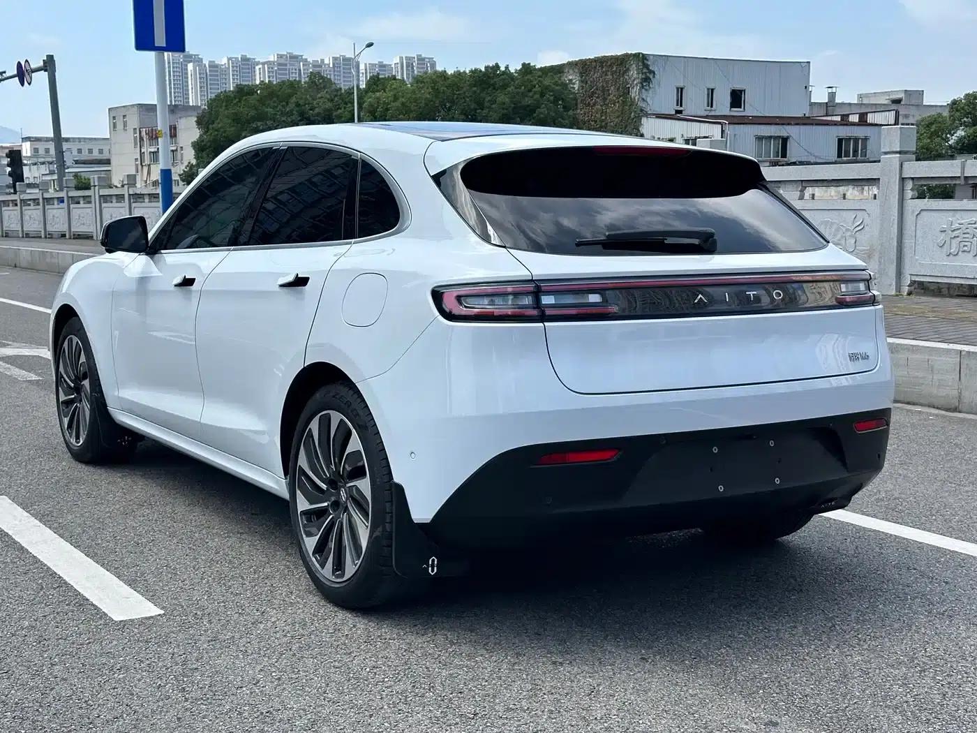Wenjie M5 2022 Extended Range Rear-Wheel Drive Standard Edition — миниатюра 8