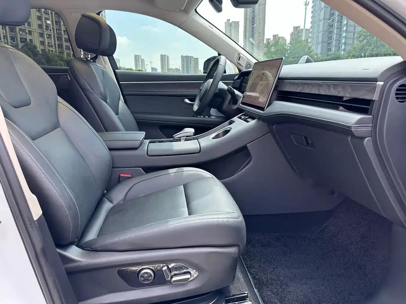 Wenjie M5 2022 Extended Range Rear-Wheel Drive Standard Edition — миниатюра 10
