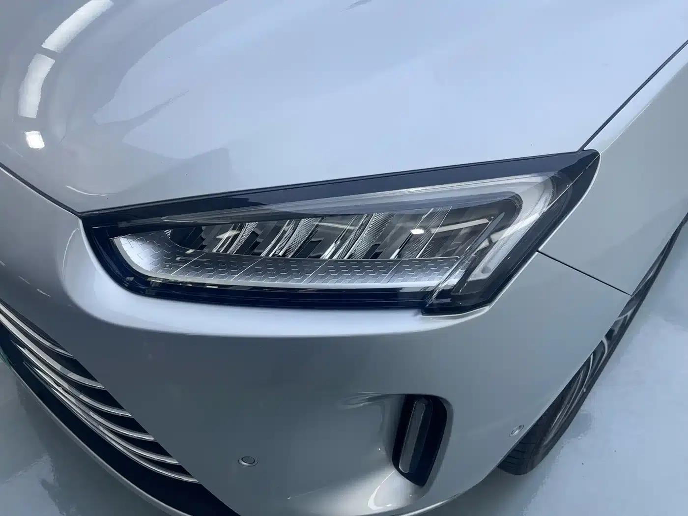 Wenjie M5 2022 Extended Range Rear-Wheel Drive Standard Edition — миниатюра 9