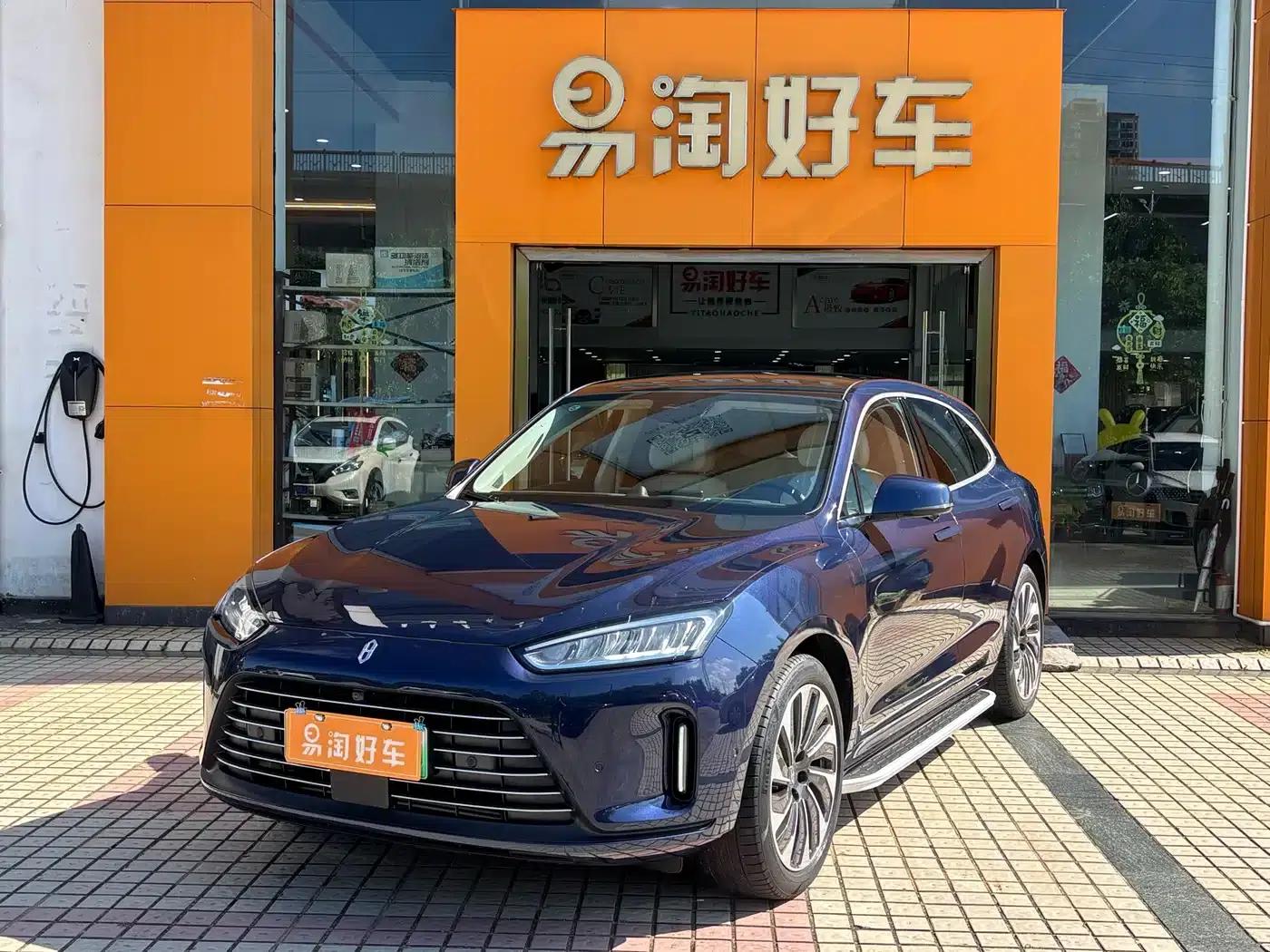 Wenjie M5 2022 Extended Range 4WD Ultimate Edition — миниатюра 1