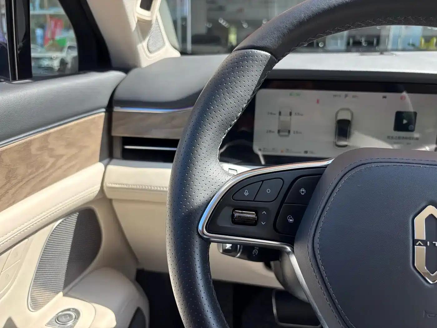 Wenjie M5 2022 Extended Range 4WD Ultimate Edition — миниатюра 20