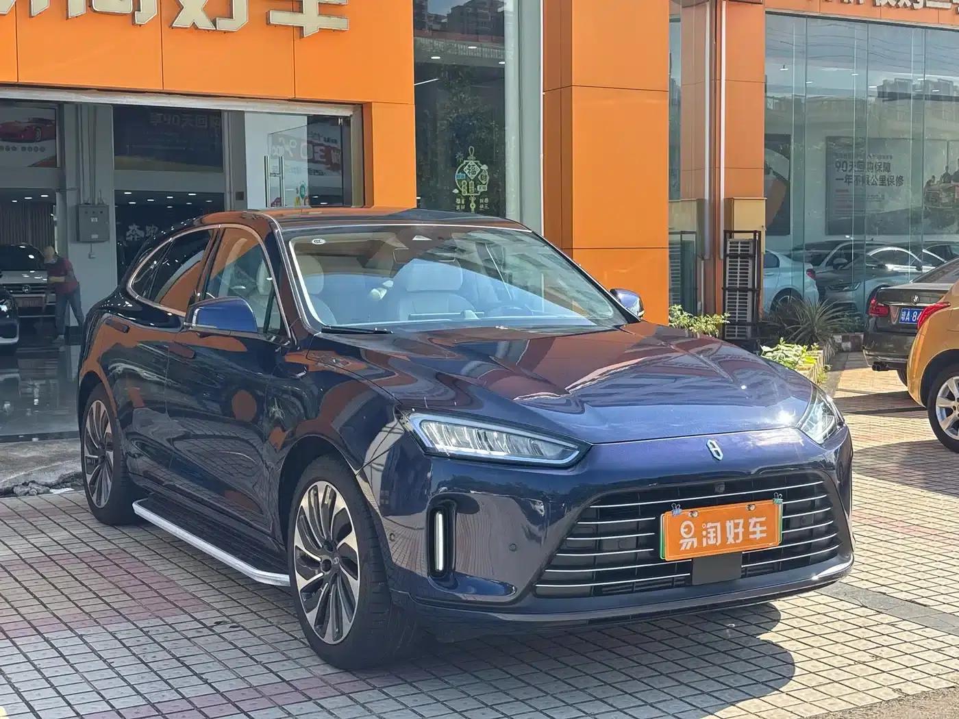 Wenjie M5 2022 Extended Range 4WD Ultimate Edition — миниатюра 4