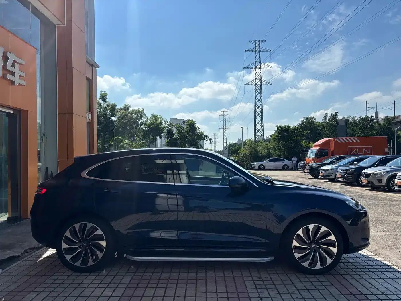 Wenjie M5 2022 Extended Range 4WD Ultimate Edition — миниатюра 8