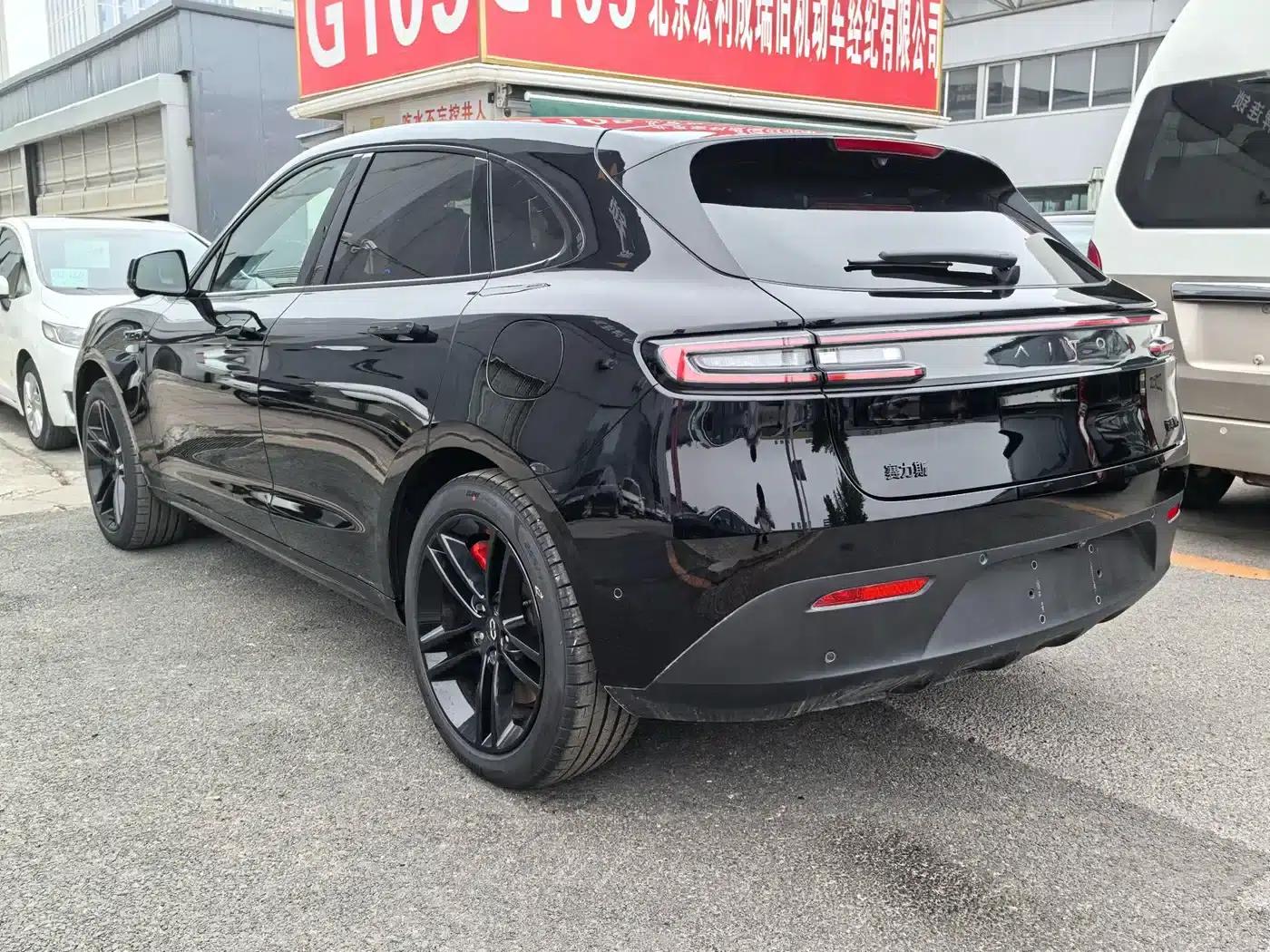 Wenjie M5 2024 Range Extended Max RS 4WD High-End Intelligent Driving Edition — миниатюра 6