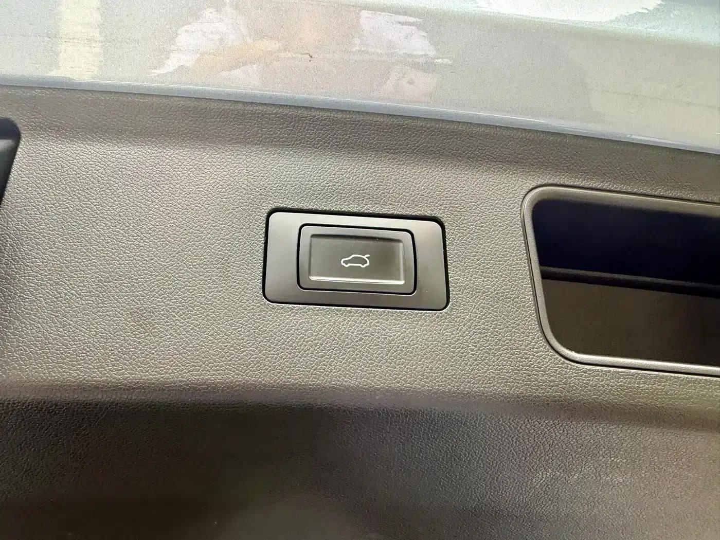 Wenjie M5 2022 Extended Range 4WD Flagship Edition — миниатюра 31