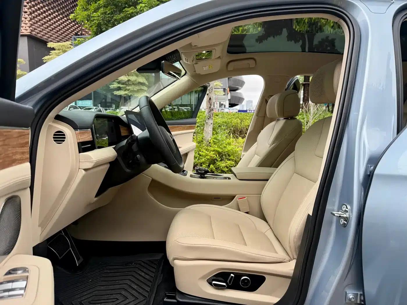 Wenjie M5 2022 Extended Range 4WD Flagship Edition — миниатюра 7