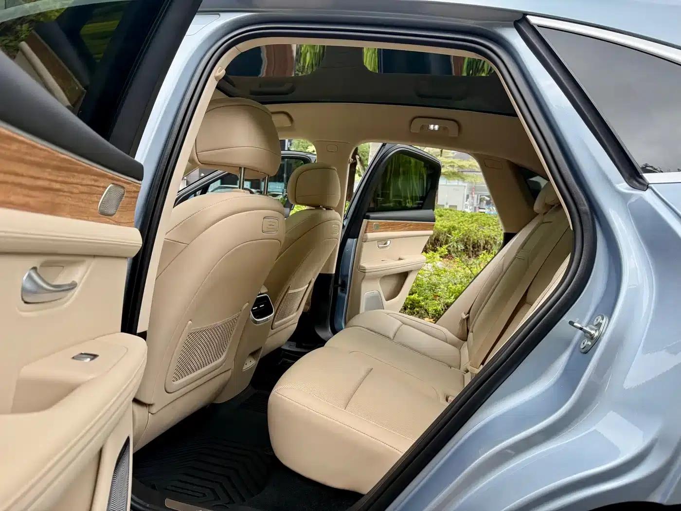 Wenjie M5 2022 Extended Range 4WD Flagship Edition — миниатюра 8