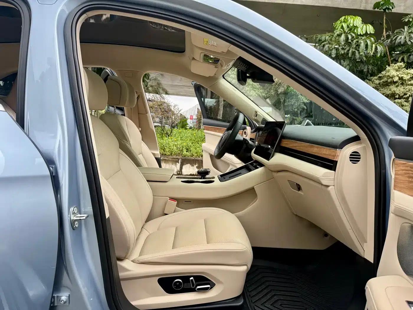 Wenjie M5 2022 Extended Range 4WD Flagship Edition — миниатюра 9