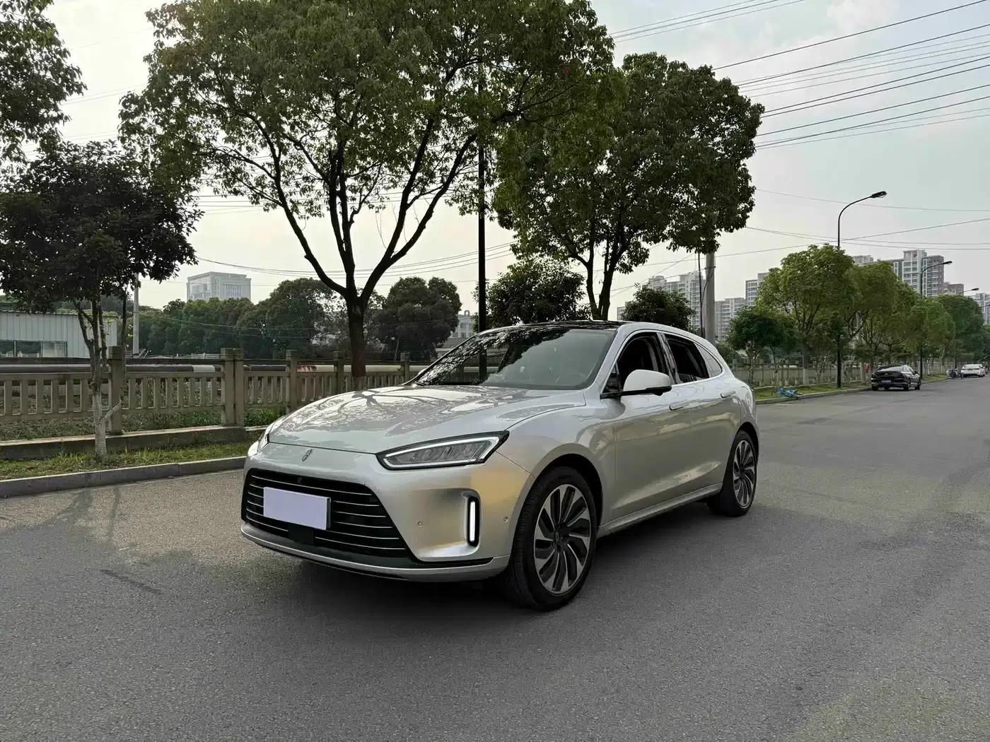 Wenjie M5 2022 Extended Range 4WD Flagship Edition — миниатюра 1