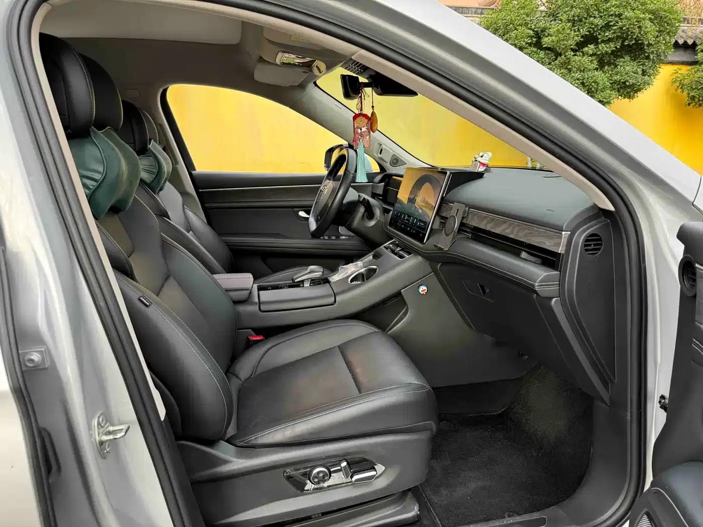 Wenjie M5 2022 Extended Range 4WD Flagship Edition — миниатюра 12