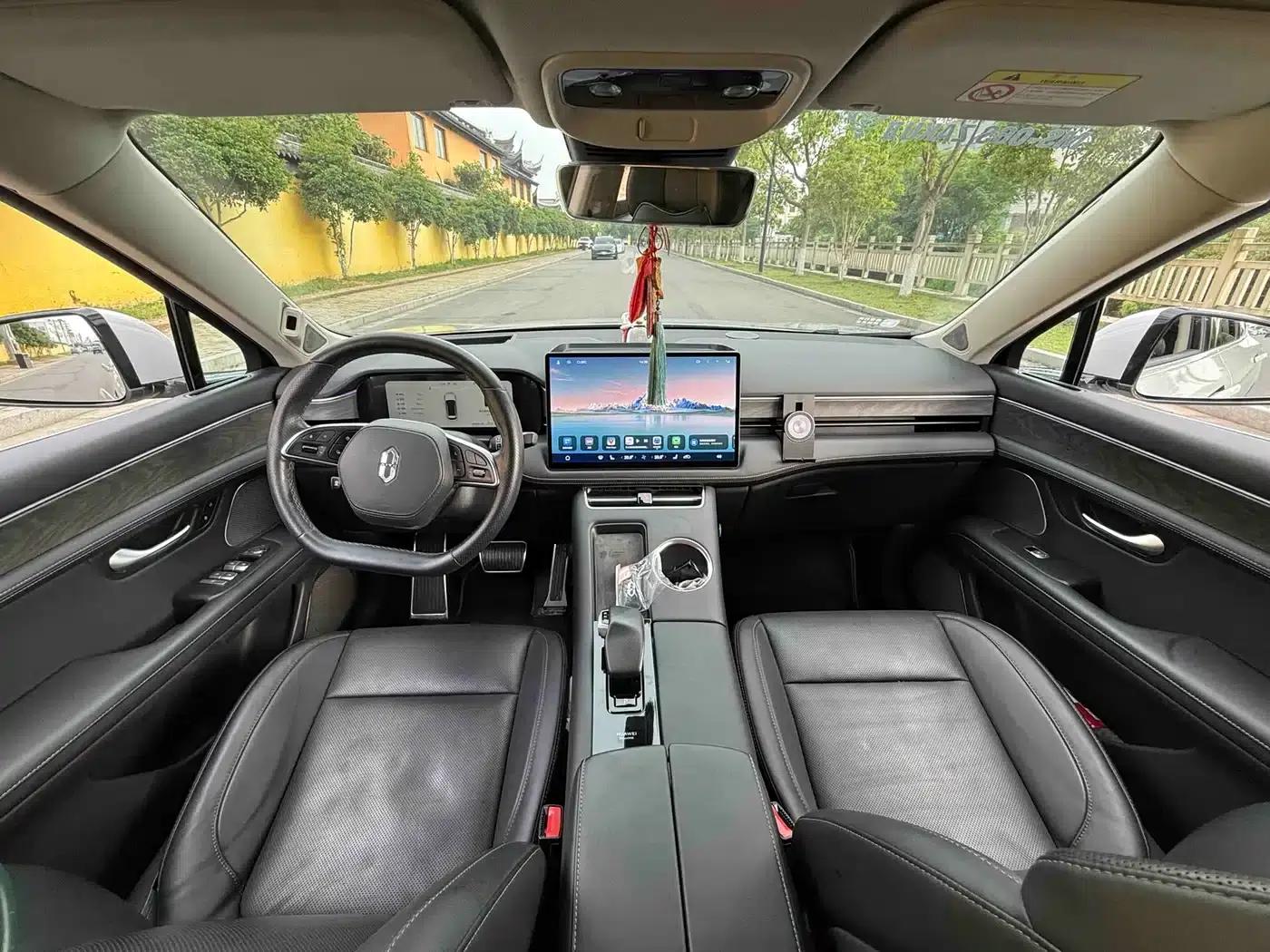 Wenjie M5 2022 Extended Range 4WD Flagship Edition — миниатюра 15