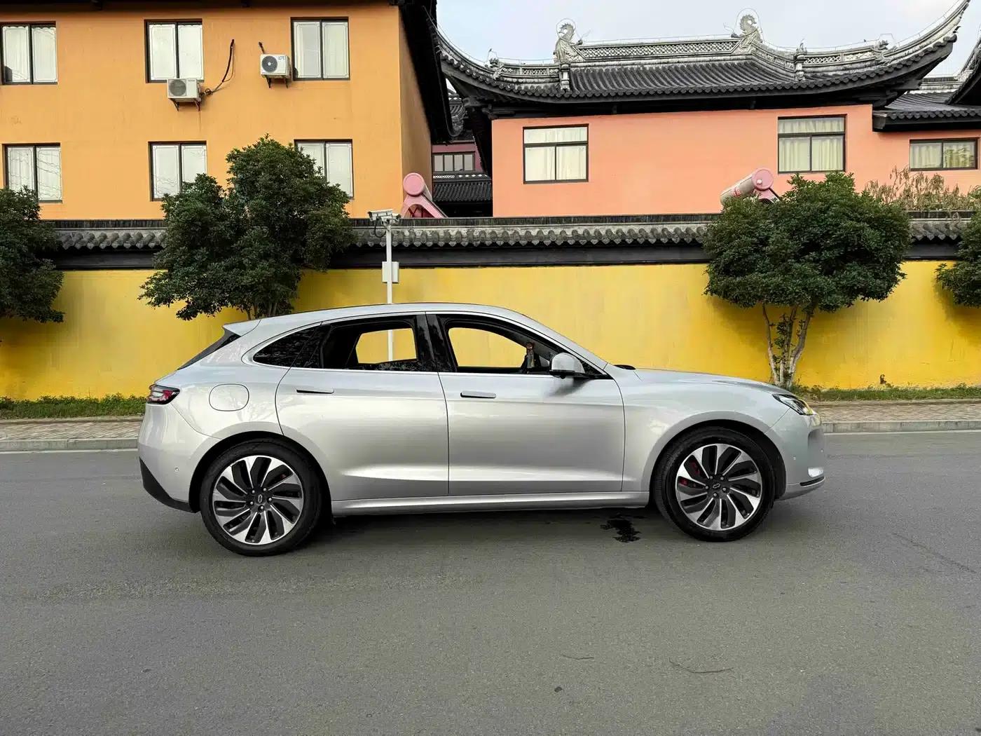Wenjie M5 2022 Extended Range 4WD Flagship Edition — миниатюра 4
