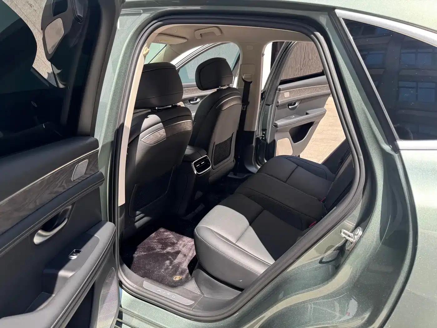 Wenjie M5 2022 Extended Range 4WD Ultimate Edition — миниатюра 7