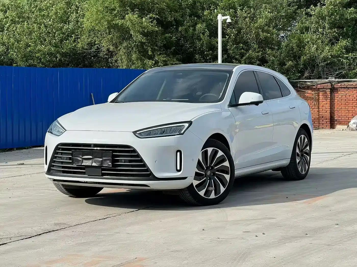 Wenjie M5 2022 Extended Range 4WD Ultimate Edition — миниатюра 1
