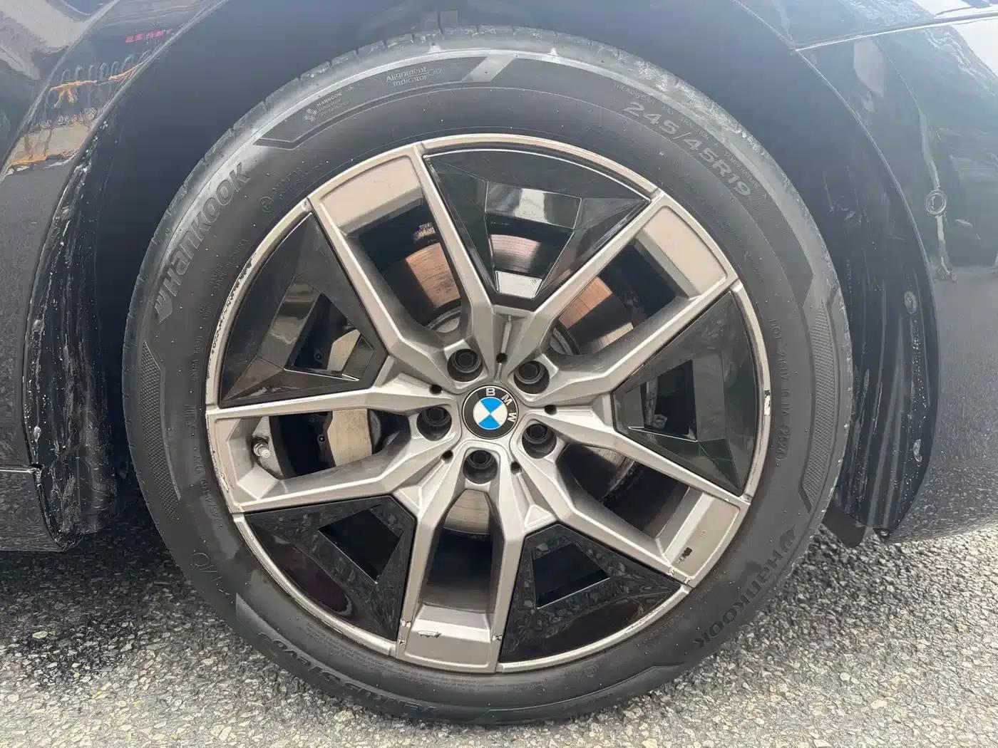 2024 BMW 5 Series 530Li Leading Luxury Package — миниатюра 18