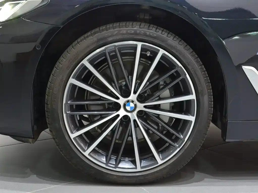 BMW 5 Series 2022 Facelift II 530Li Leading Model M Sport Package — миниатюра 12