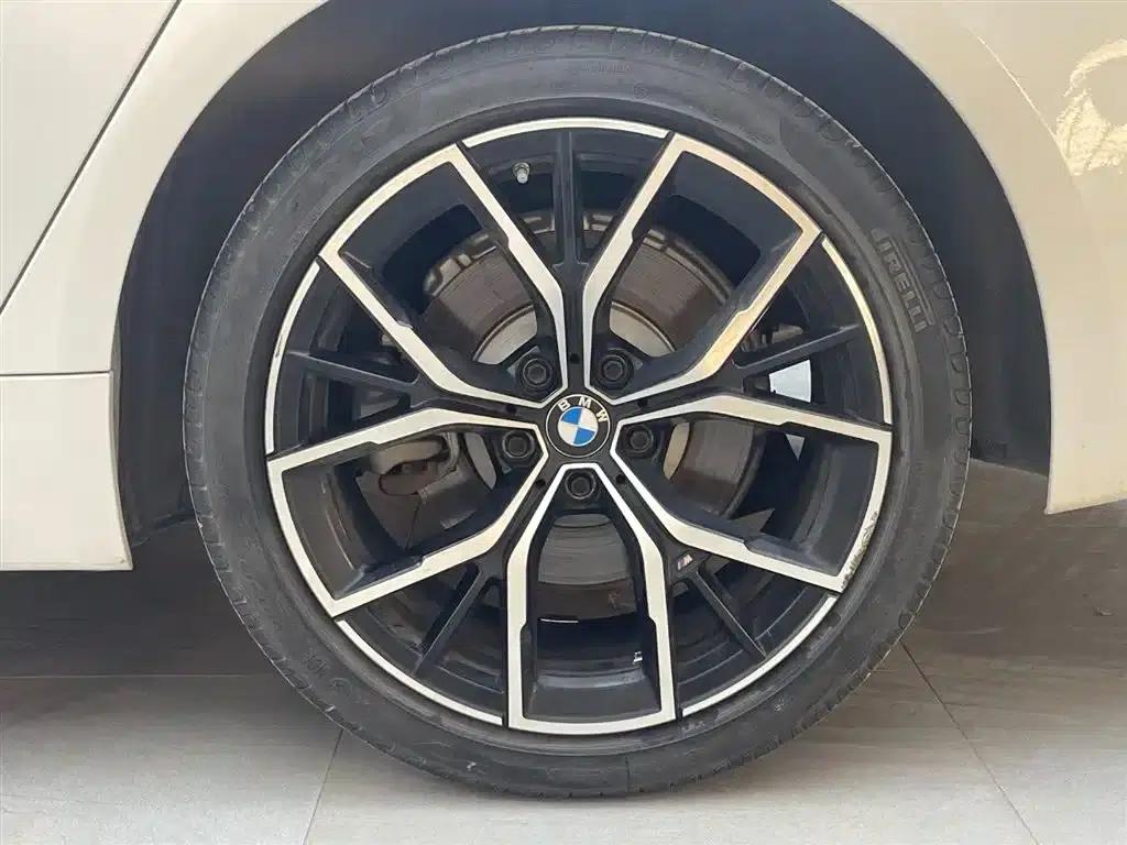 2022 BMW 5 Series Facelift 530Li Luxury M Sport Package — миниатюра 17