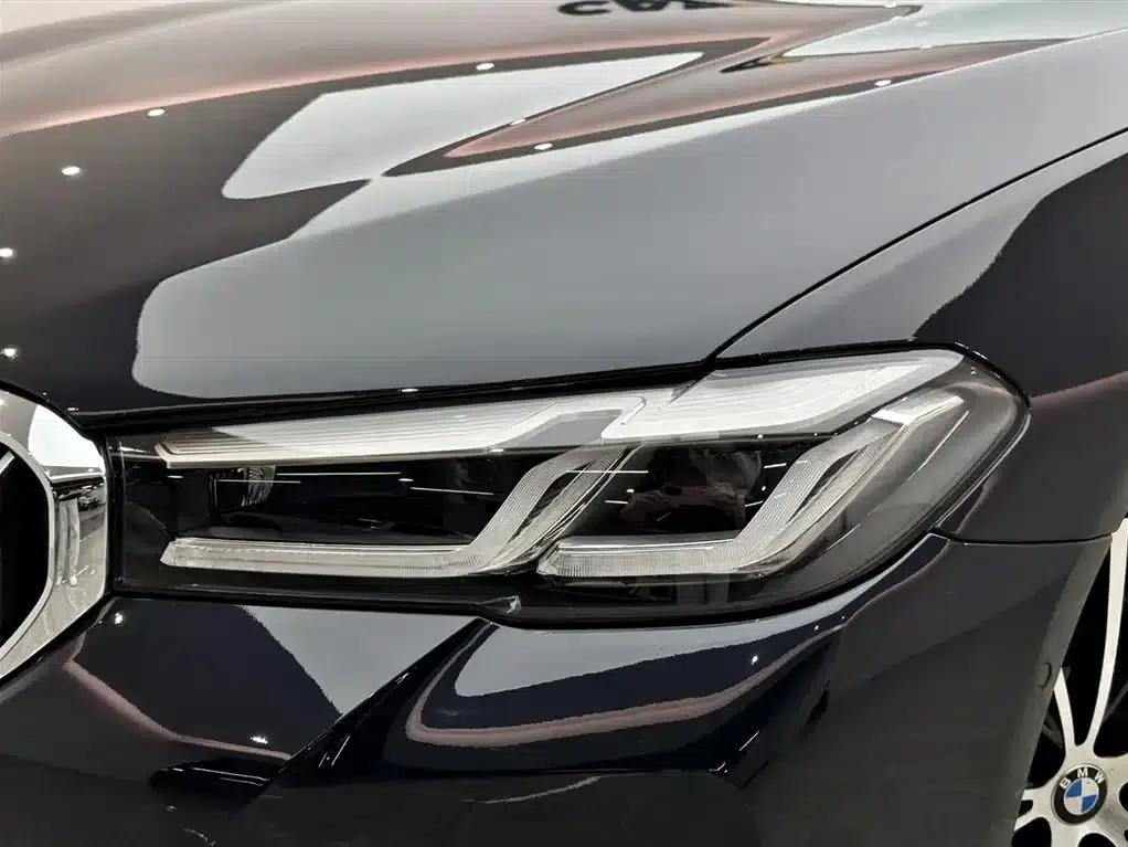 2023 BMW 5 Series 530Li Leading Edition M Sport Package — миниатюра 17
