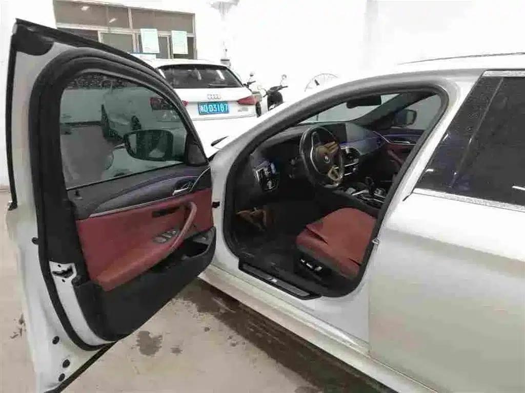 2021 BMW 5 Series 530Li Luxury M Sport Package — миниатюра 4