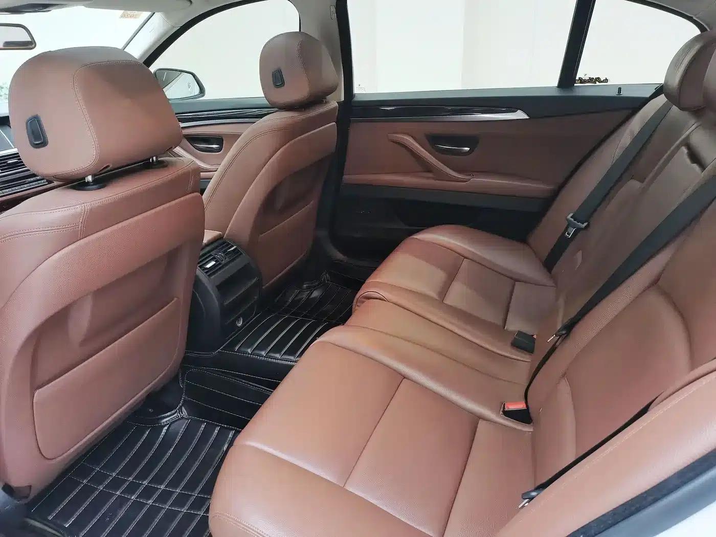 2014 BMW 5 Series 520Li Elegant Edition — миниатюра 16