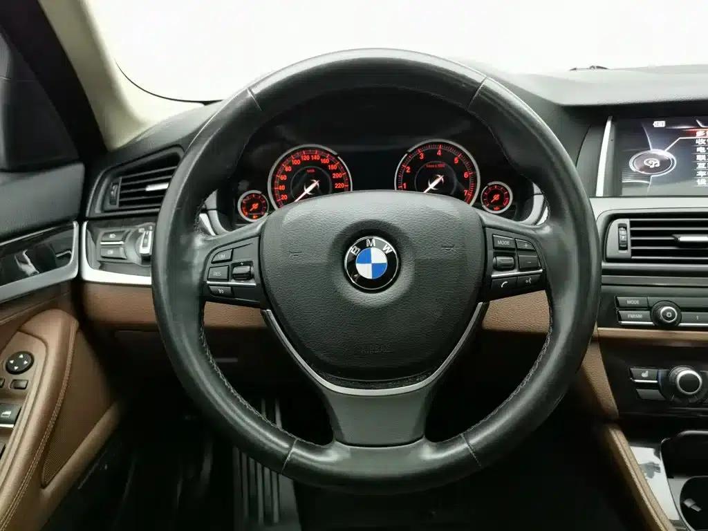 BMW 5 Series 2017 525Li Leading Edition — миниатюра 11