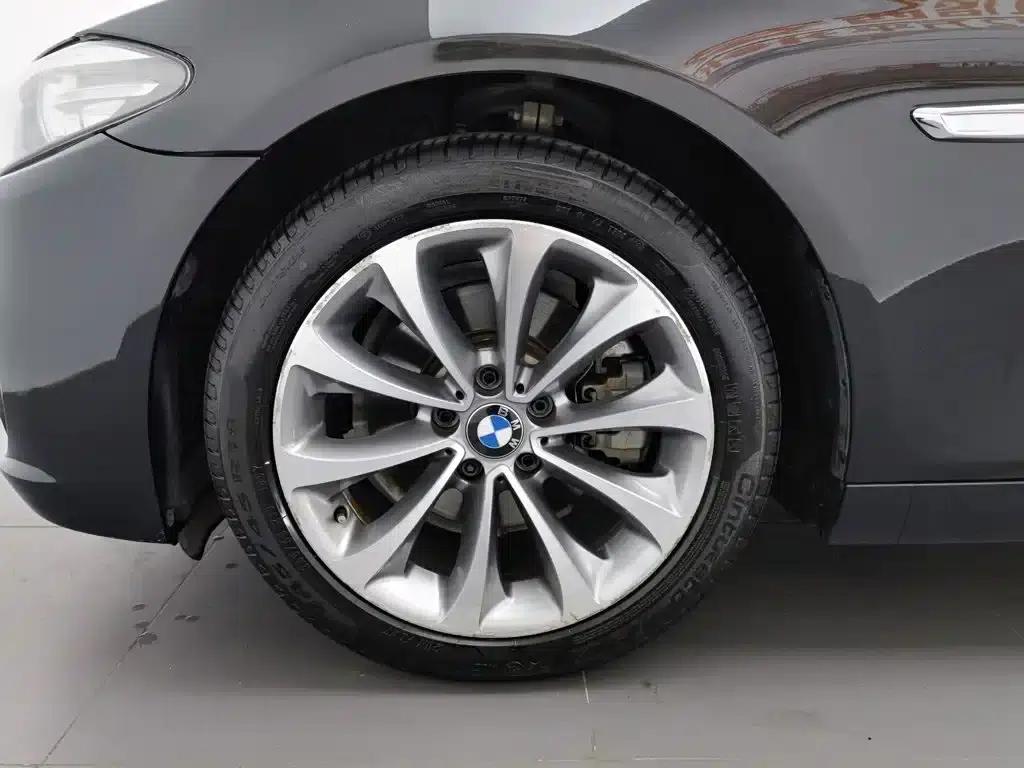 BMW 5 Series 2017 525Li Leading Edition — миниатюра 17