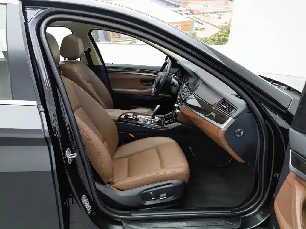 BMW 5 Series 2017 525Li Leading Edition — миниатюра 23