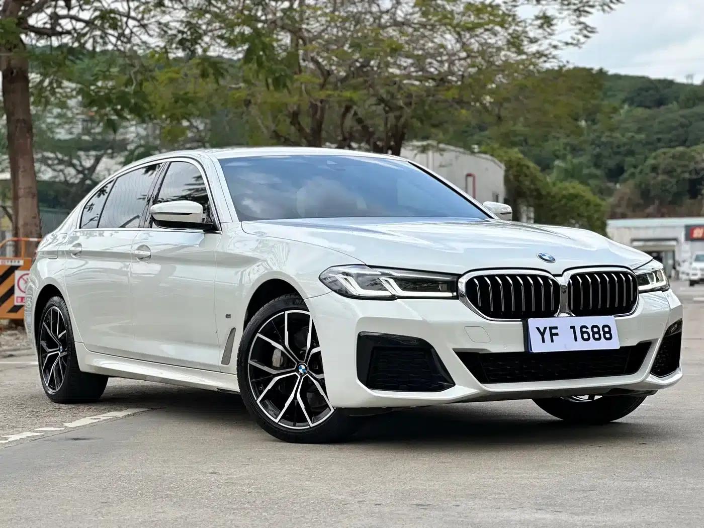 2021 BMW 5 Series 530Li Luxury M Sport Package — миниатюра 3