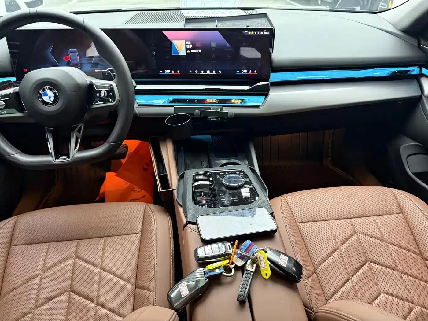2026 BMW 5 Series 530Li Leading Edition M Sport Package — миниатюра 13