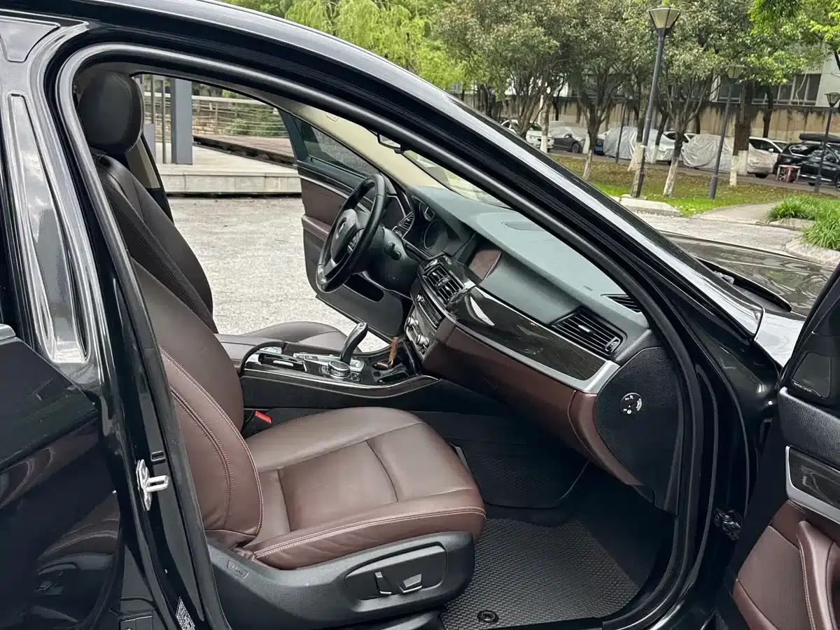 2017 BMW 5 Series 525Li Luxury Design Package — миниатюра 14