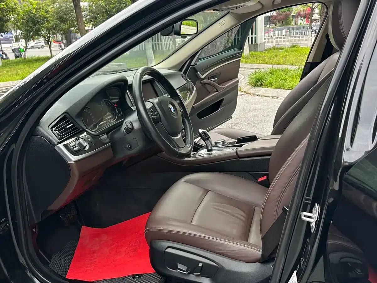 2017 BMW 5 Series 525Li Luxury Design Package — миниатюра 9
