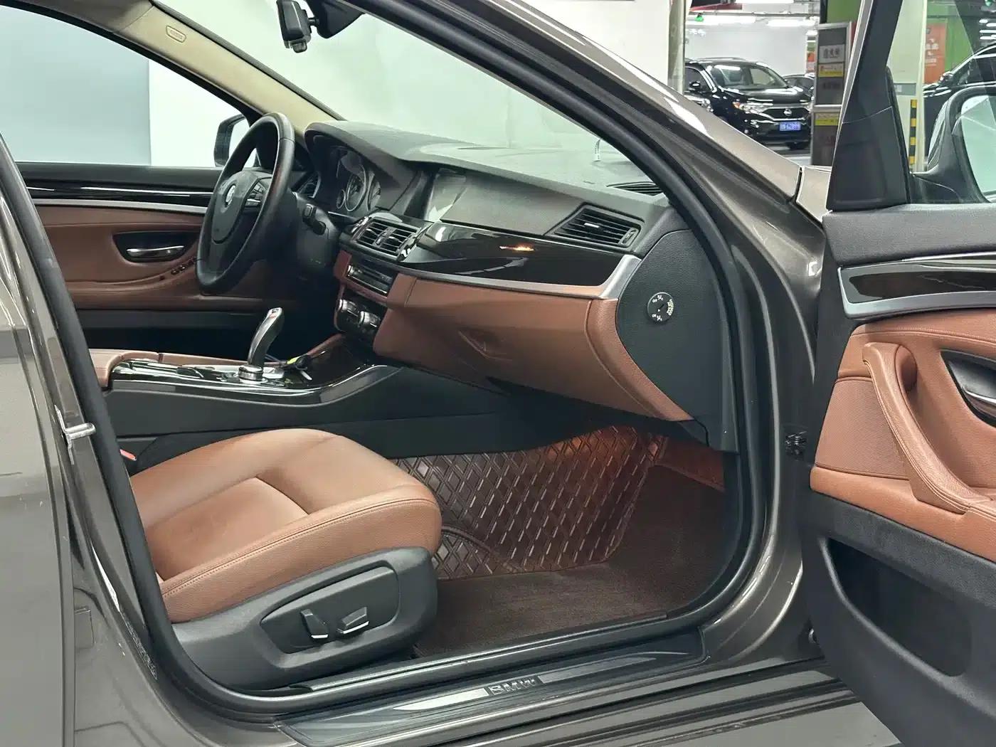 2014 BMW 5 Series 525Li Leading Edition — миниатюра 9